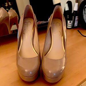 Jessica Simpson high heels